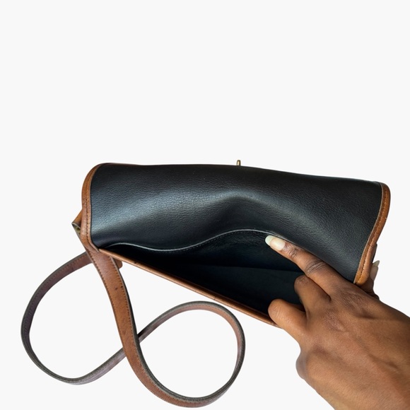 Vintage 1980s Coach Spectator City Bag Black Tan Leather Crossbody Quiet Luxury - Picture 13 of 16